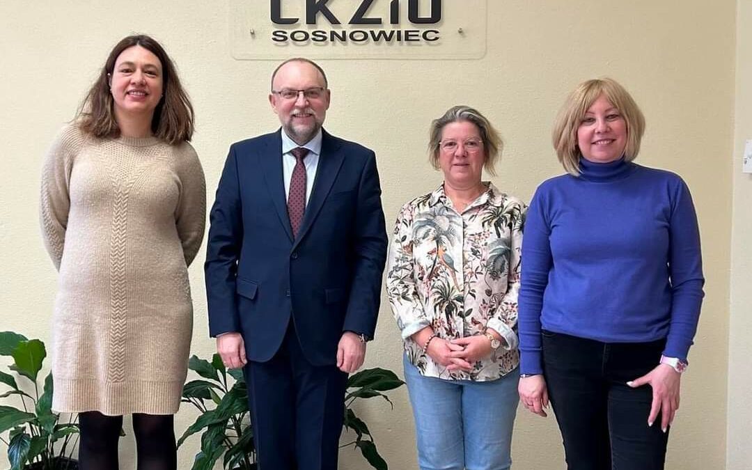 Deux enseignantes de Lettres-Histoire partent à la découverte du système éducatif Polonais